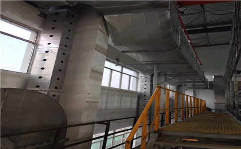 武汉通风管道加（jiā）工厂之管道的（de）材（cái）质分类：